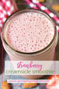 Vanilla Strawberry Smoothie | GoodGirlGoneGreen.com
