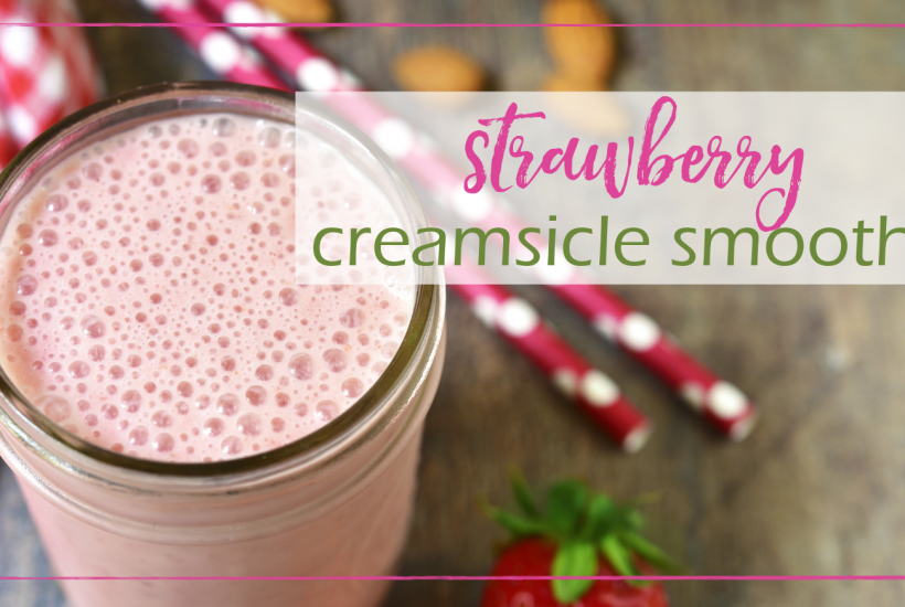 Vanilla Strawberry Smoothie | GoodGirlGoneGreen.com